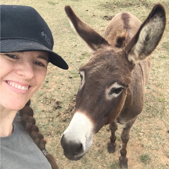 Meet your Posher, Posh - Picture 2 of 7